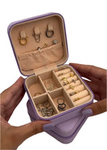Load image into Gallery viewer, Premium Travel Size Jewelry Box